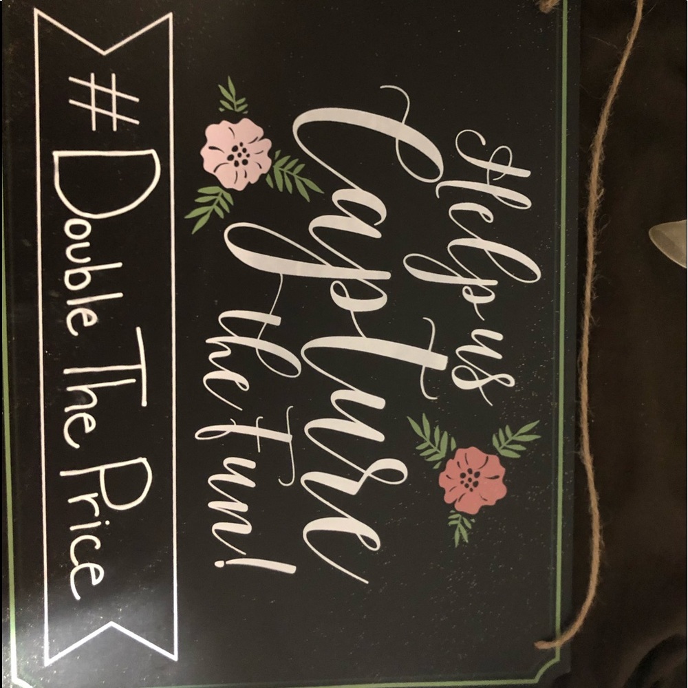 Capture the moment sign